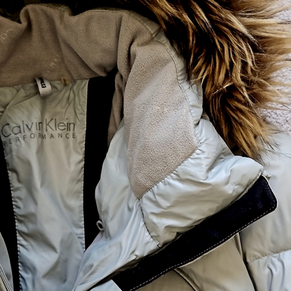 Calvin Klein Performance women's puffer - Picture 4 of 12